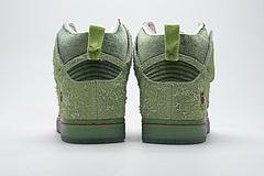 CW7093-600 Nike SB Dunk High "Strawberry Cough" - Image 6